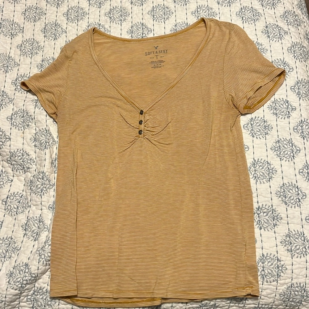 American Eagle, soft and sexy button up t